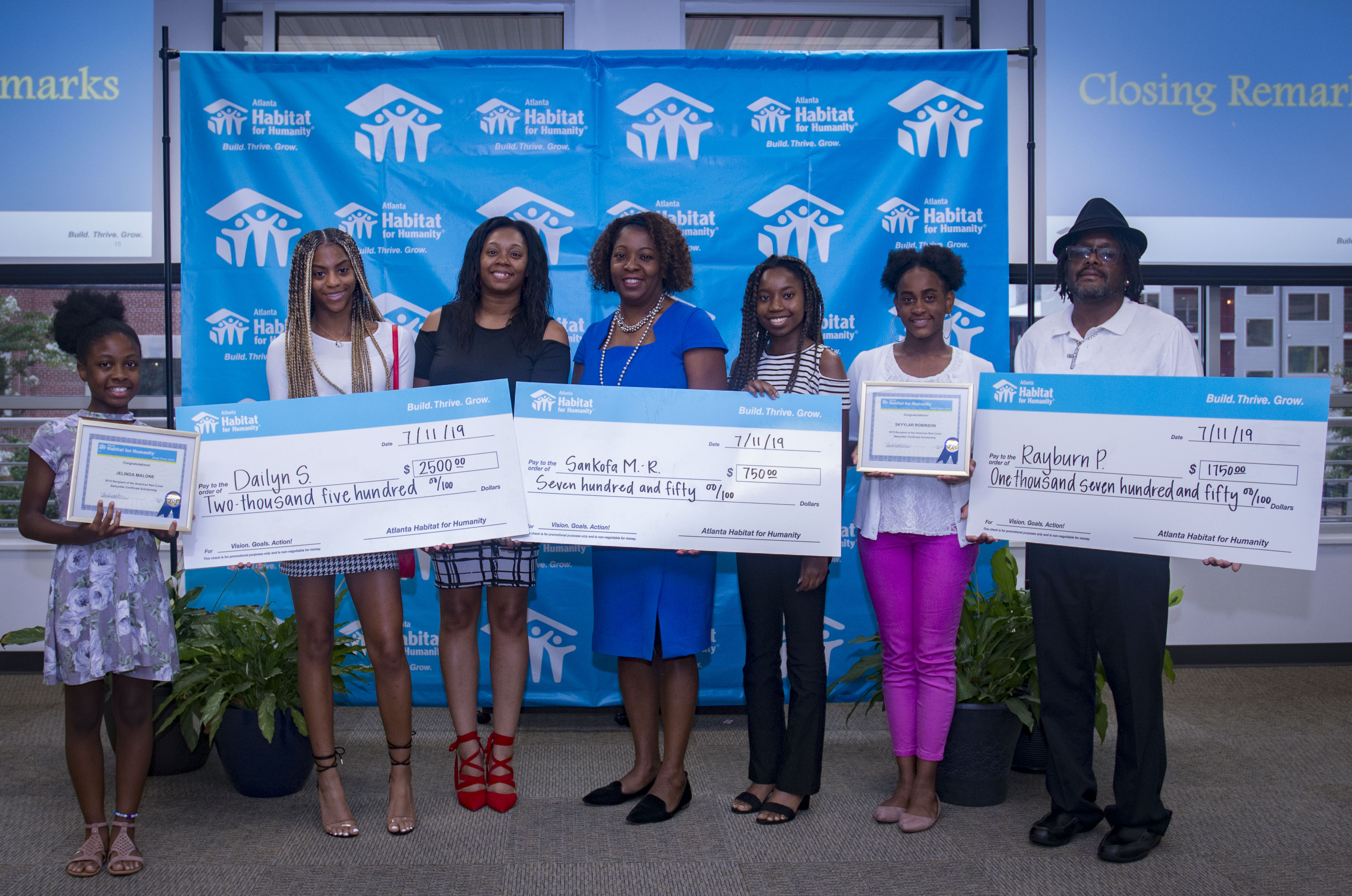 Read more about the article Introducing the 2019 VGA! Scholarship Winners