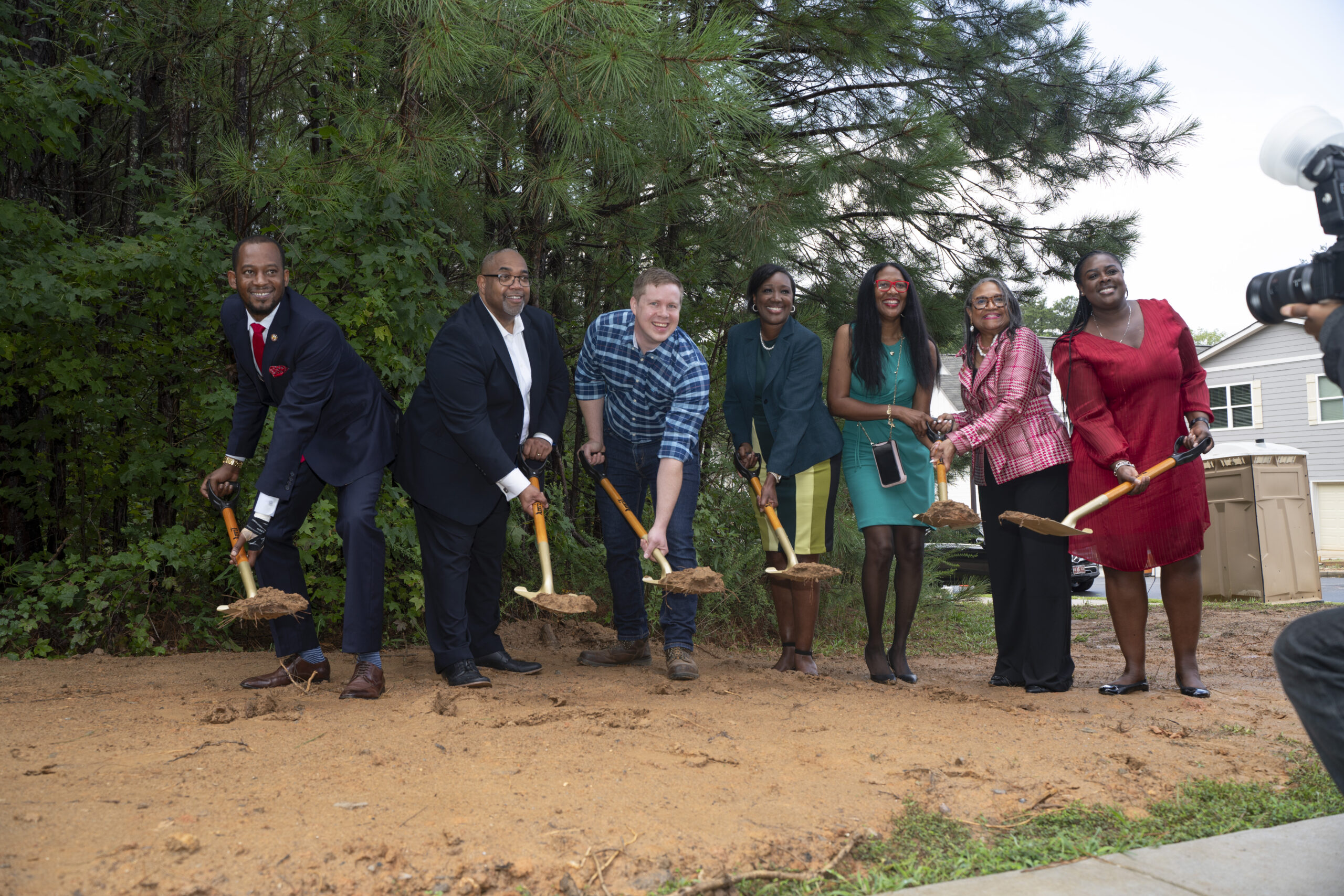 Read more about the article The Power of Partnership: Groundbreaking Ceremony Unveils New Homes in Browns Mill Village, Celebrates Legacy of The Carter Family